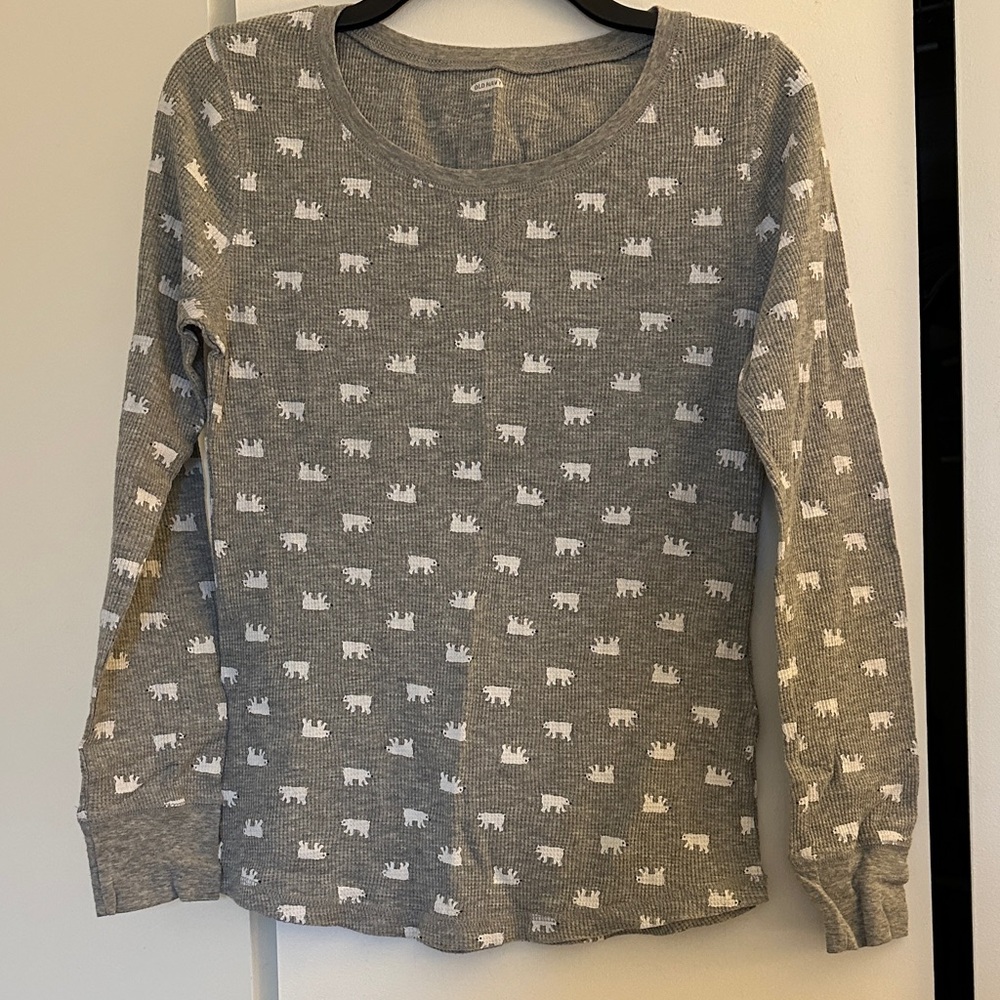 Old Navy Gray Top with Polar Bears